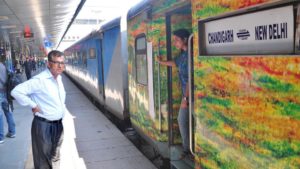 chandigarh-wednesday-chandigarh-passengers-traveling-hindustan