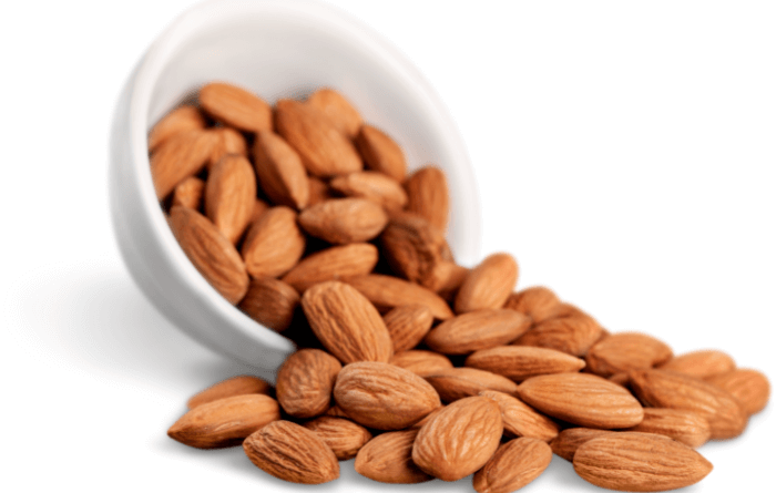 10 Delicious Heart-Healthy Foods to Incorporate into Your Diet
Almonds
readersride.com